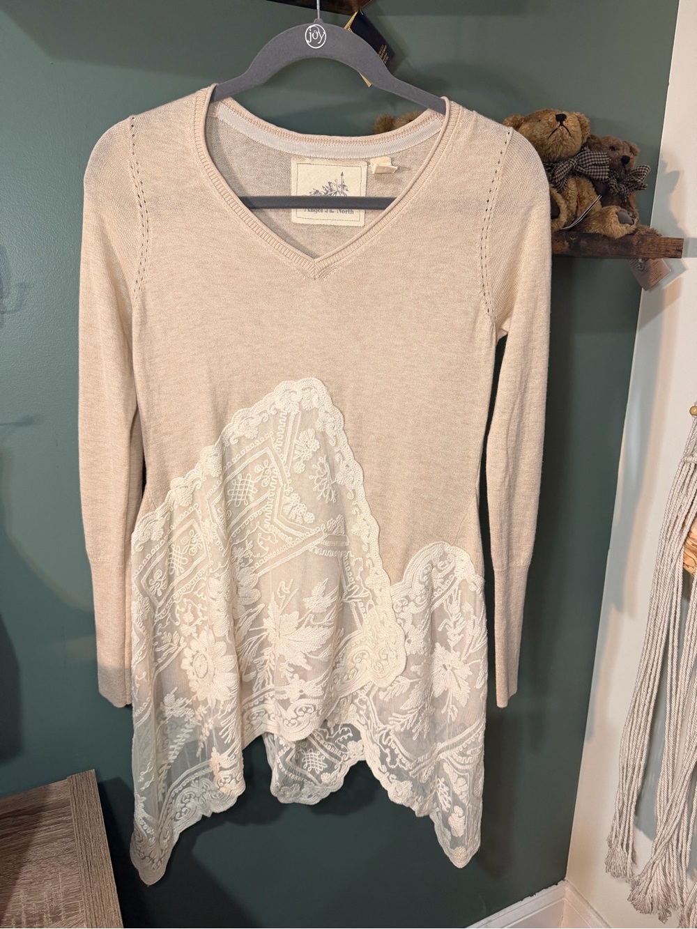 Angel of the North Lace Hem Sweater Tunic Anthropologie Boho V-Neck Top Small